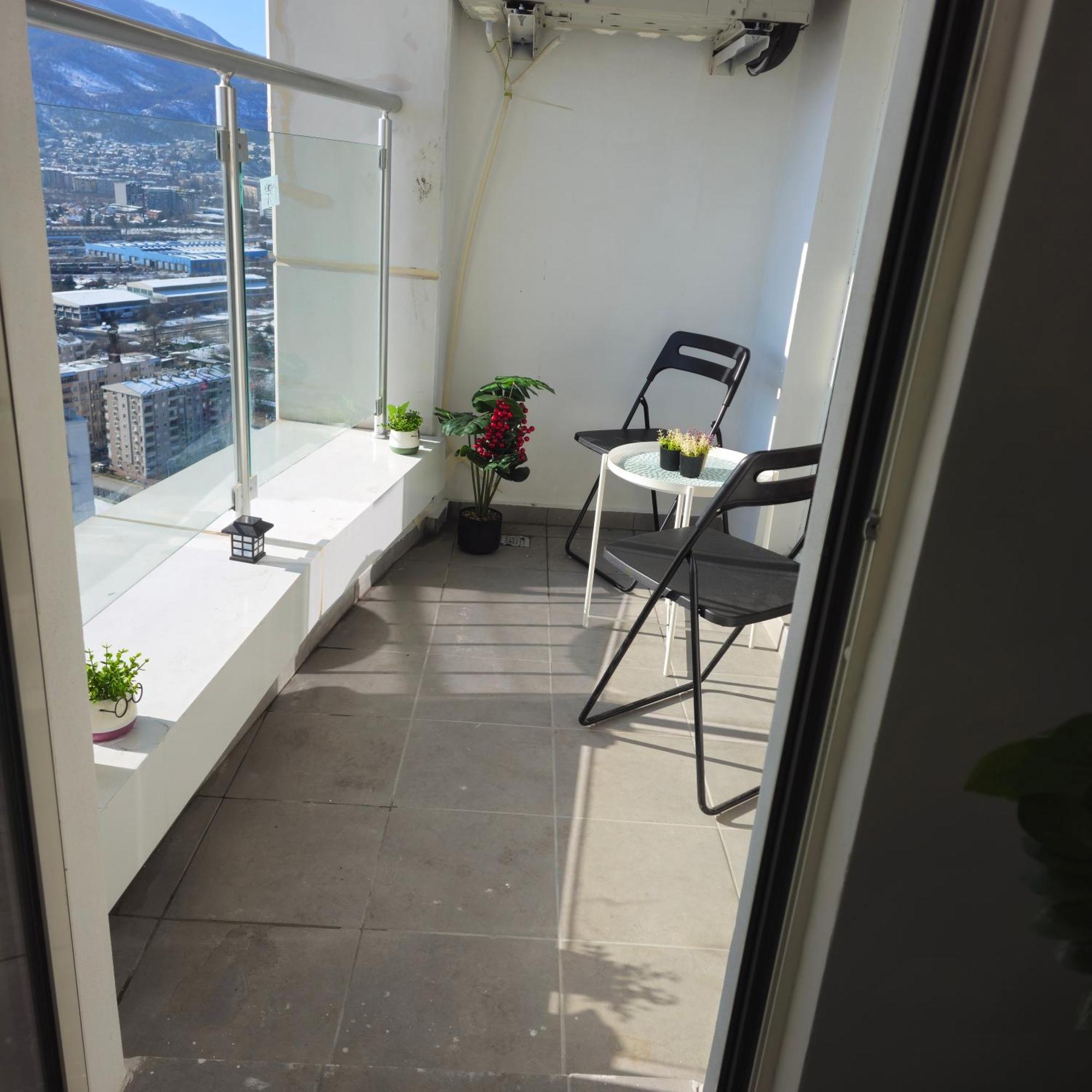 Apartamento Skopje Sky Oasis Exterior foto